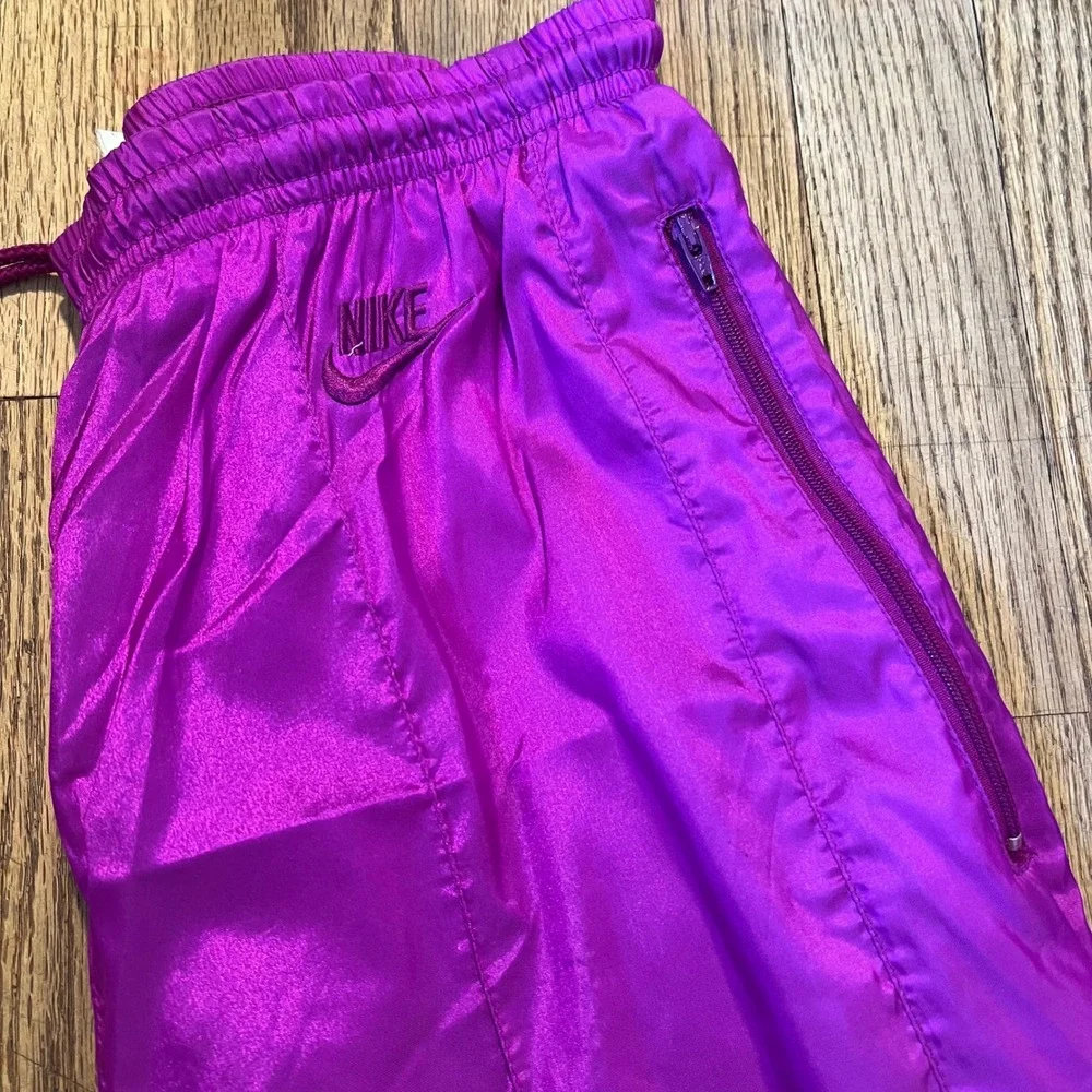 Vintage Nike Purple Nylon Windbreaker Track Pants Mesh Lined Ankle Zip Small